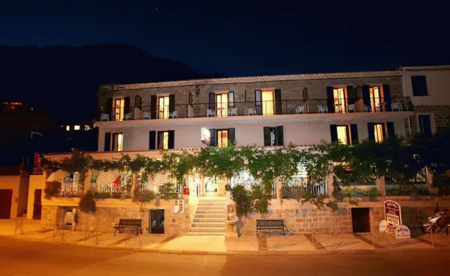 Billede av hotellet Hôtel Le Bon Accueil - nummer 1 af 10