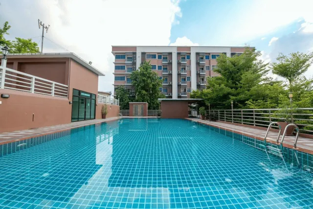 Billede av hotellet The Route Sriracha Hotel And Residence - nummer 1 af 52