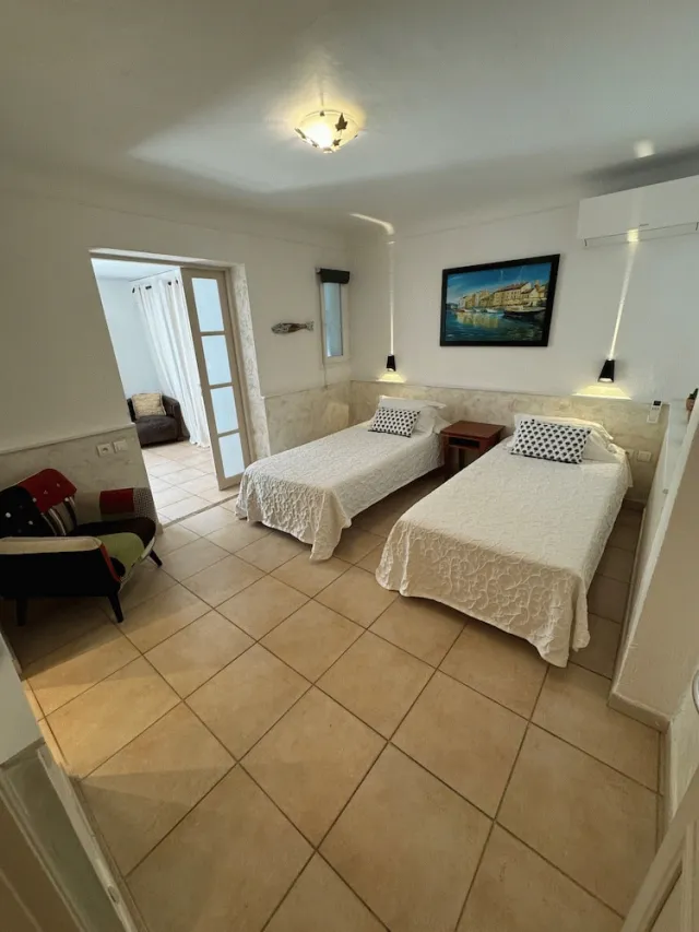 Billede av hotellet Hôtel Les Flots Bleus - nummer 1 af 34