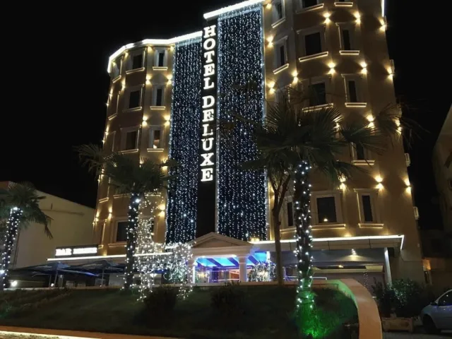 Hotellbilder av Hotel Deluxe - nummer 1 av 52