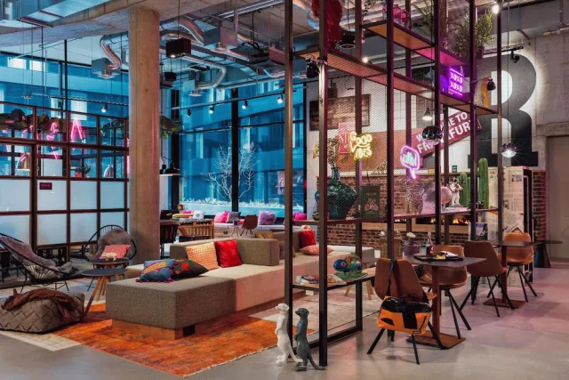 Hotellbilder av Moxy Frankfurt City Center - nummer 1 av 47
