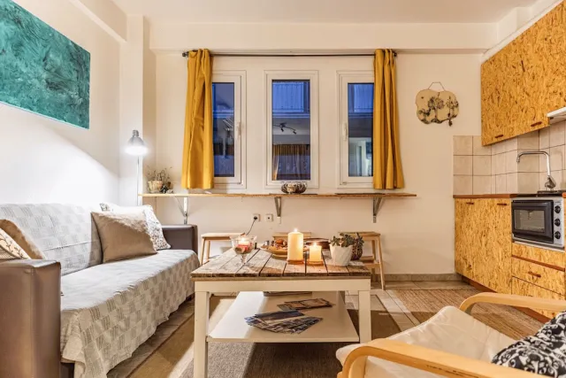 Billede av hotellet Downtown Yellow Studio - Central Secret Nest - nummer 1 af 18