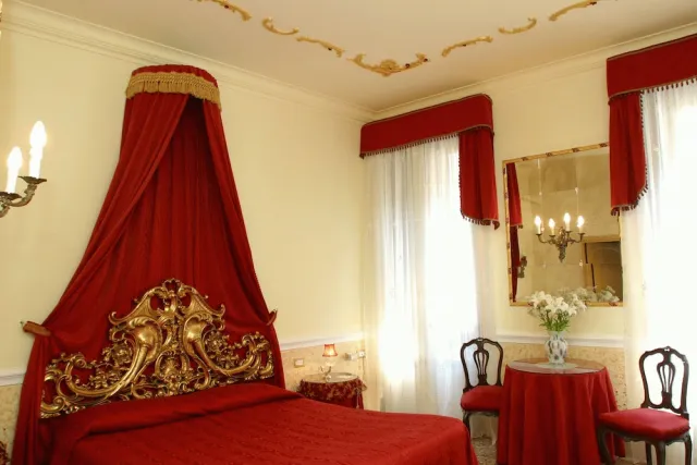 Billede av hotellet Casa Alla Fenice - nummer 1 af 10