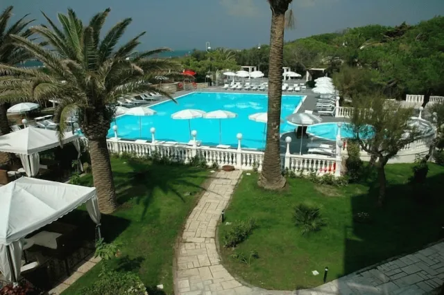 Billede av hotellet Domizia Palace Hotel - nummer 1 af 57