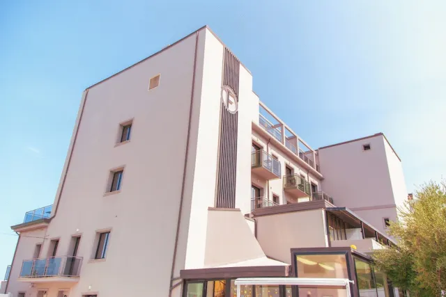 Billede av hotellet Ferretti Beach Hotel - nummer 1 af 55