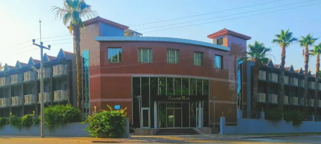 Billede av hotellet Grand Nar Hotel - - nummer 1 af 15