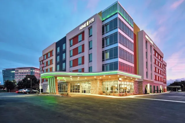 Hotellbilder av Home2 Suites by Hilton San Francisco Airport North - nummer 1 av 39