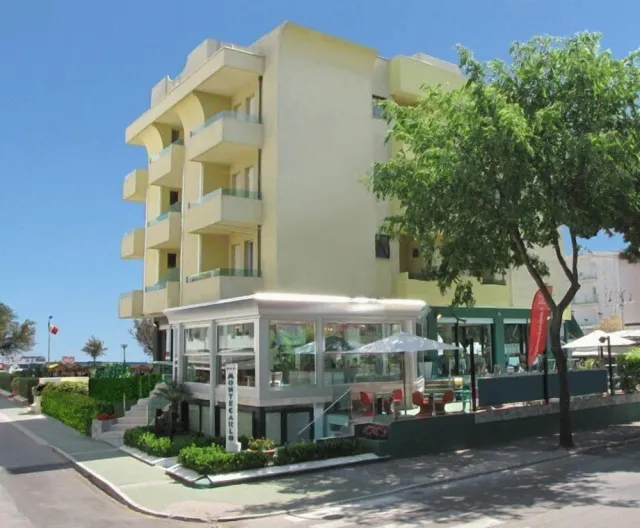Hotellbilder av Hotel Montecarlo - nummer 1 av 10