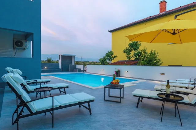 Billede av hotellet Pool Apartments Privilege - nummer 1 af 87