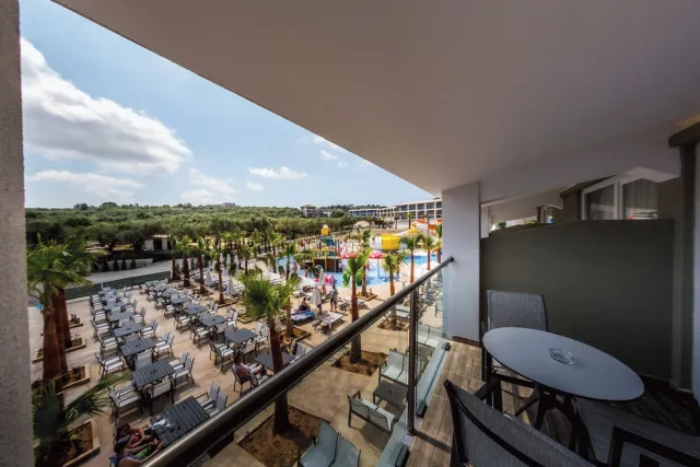 Hotellbilder av Caretta Paradise Resort & Waterpark - nummer 1 av 100