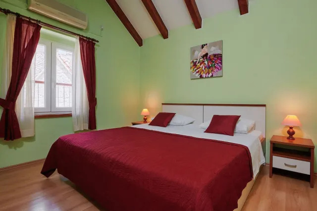Billede av hotellet Apartment and Room Ivica - nummer 1 af 10