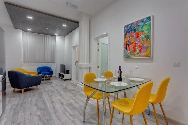 Hotellikuva Stylish 3BR Apartment, Fantastic Location in Sliema - numero 1 / 26