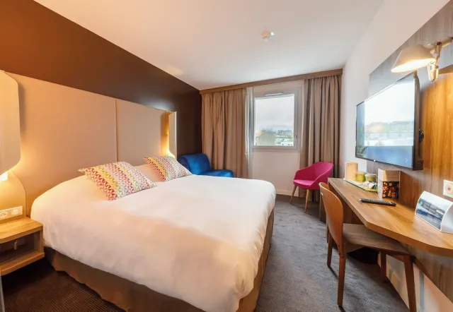 Hotellbilder av Campanile Findrol Savoie Leman - nummer 1 av 64