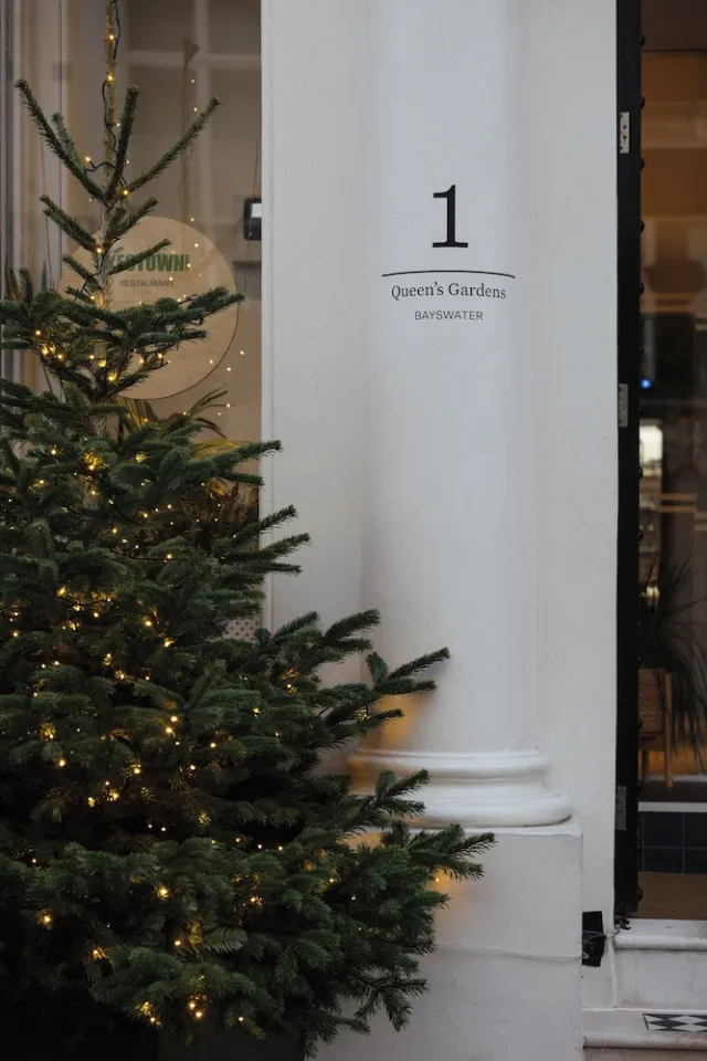 Billede av hotellet Inhabit Queen's Gardens, a Member of Design Hotels - nummer 1 af 10
