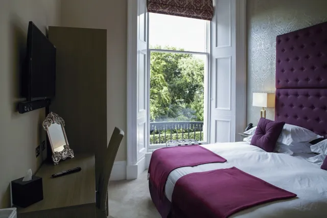 Billede av hotellet 24 Royal Terrace - nummer 1 af 61