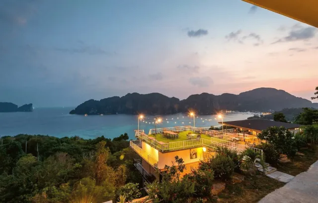 Billede av hotellet Phi Phi Mountain Beach Resort - nummer 1 af 100