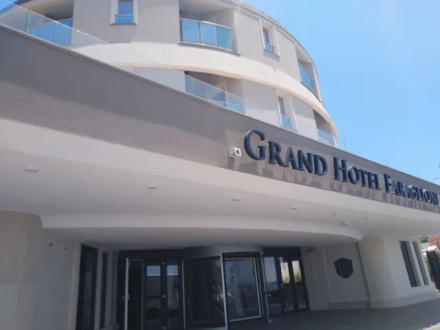 Hotellbilder av Grand Hotel Faraglioni - nummer 1 av 48