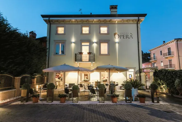 Billede av hotellet Hotel Opera - nummer 1 af 10