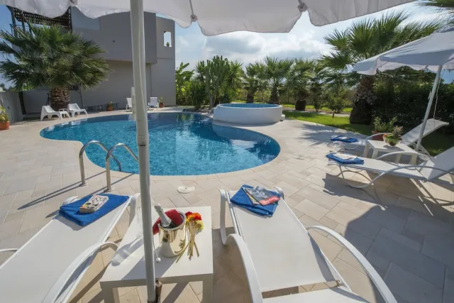 Hotellbilder av Xenos Villa 2 With 5 Bedrooms Private Swimming Pool, Near the sea - nummer 1 av 44