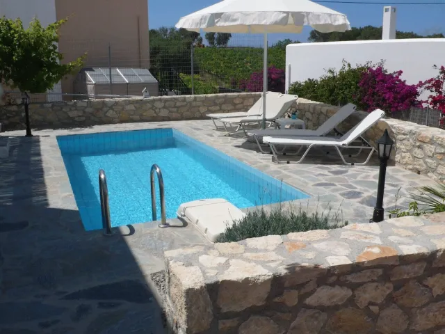 Hotellikuva Stylish Villa in Loutra with Private Pool & Garden near Sea Beach - numero 1 / 37