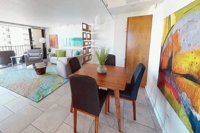 Hotellbilder av Artsy 32nd Floor Condo with Modern Furnishings & Gorgeous Ocean Views by Koko Resort Vacation Rentals - nummer 1 av 41