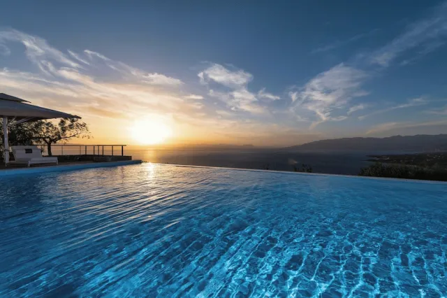 Billede av hotellet Searocks Exclusive Villas Resort - nummer 1 af 100