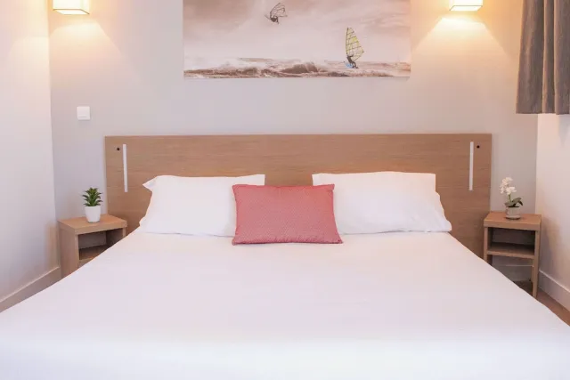 Hotellbilder av Comfort Aparthotel Cannes Mandelieu - nummer 1 av 62