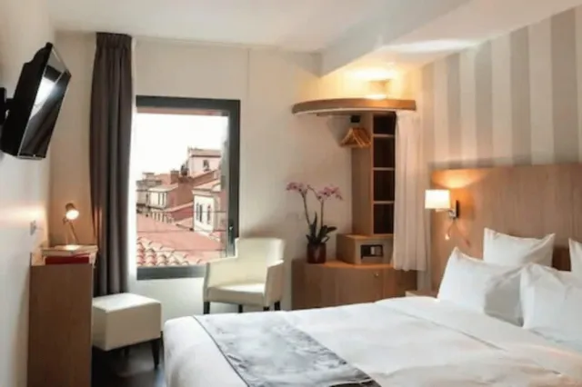 Billede av hotellet Hôtel Le Père Léon - nummer 1 af 10