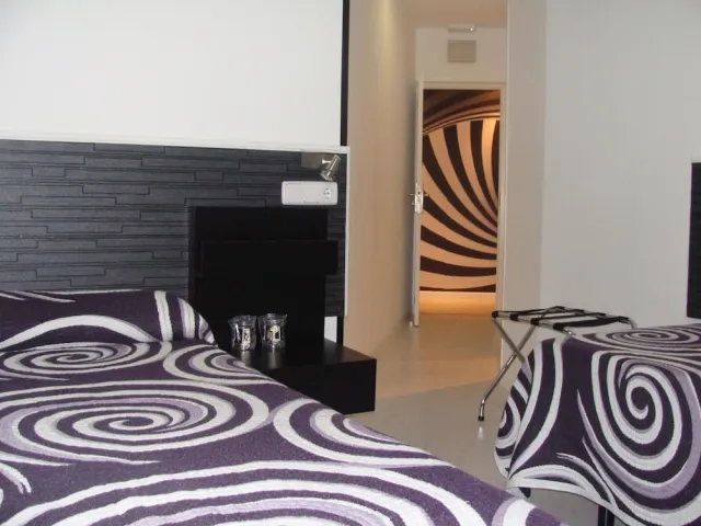 Billede av hotellet Hostal JQ Madrid 1 - nummer 1 af 10