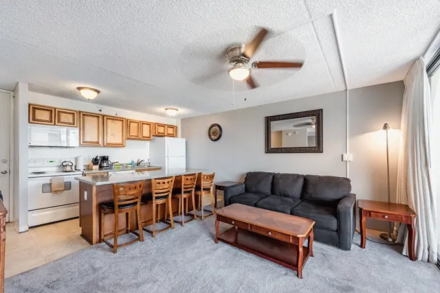 Hotellbilder av Waikiki Banyan High Level Condo with Private Lanai by Koko Resort Vacation Rentals - nummer 1 av 100