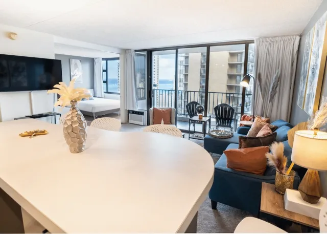 Hotellbilder av Deluxe Ocean View Condo 2 Queen Beds in Waikiki, FREE Parking & Wi-Fi by Koko Resort Vacation Rentals - nummer 1 av 30