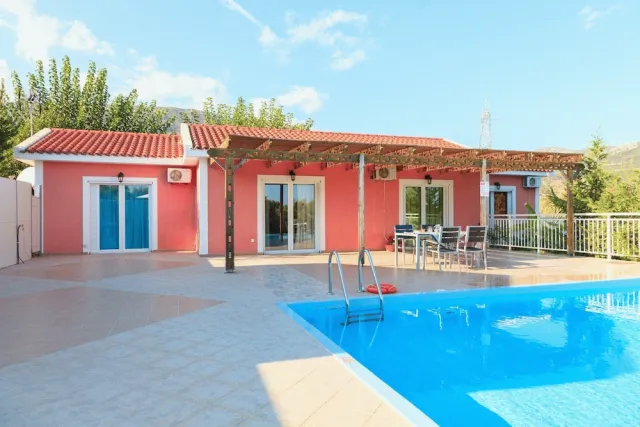 Hotellbilder av Villa Cherry Large Private Pool Walk to Beach Sea Views A C Wifi Car Not Required - 2180 - nummer 1 av 62