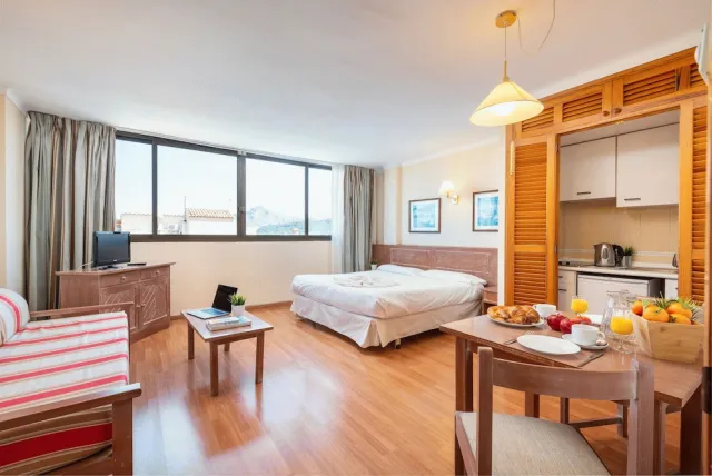 Billede av hotellet Apartamentos Carlos V - nummer 1 af 49