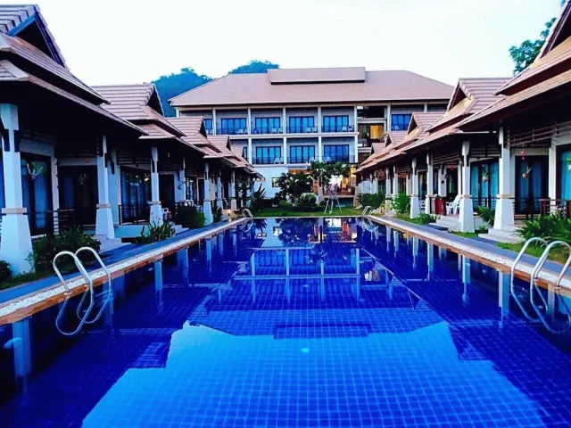 Billede av hotellet POOLSAWAT VILLA - nummer 1 af 10