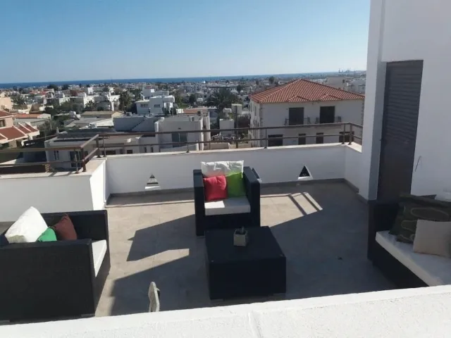 Hotellbilder av Two Bedroom Duplex With Mountain and Sea View - nummer 1 av 27