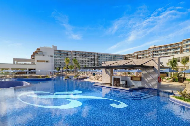 Billede av hotellet Royalton Splash Riviera Cancun, An Autograph Collection All-Inclusive Resort - nummer 1 af 100
