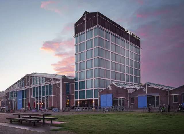 Hotellbilder av DoubleTree by Hilton Hotel Amsterdam - NDSM Wharf - nummer 1 av 100
