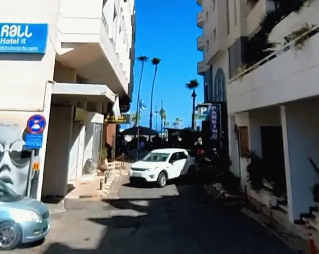 Hotellbilder av Larnaca Beach Apartment - nummer 1 av 10