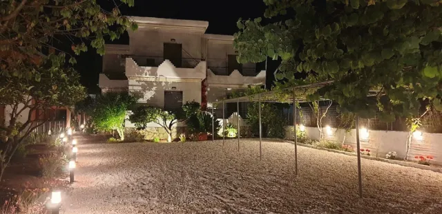 Billede av hotellet Sivotahomes-family - nummer 1 af 19