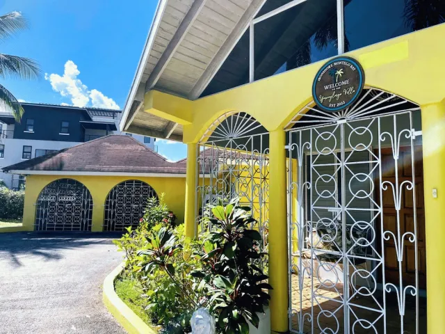 Hotellbilder av Yancey Largo Villa Perfect Jamaica Ironshore Getaway w Private Pool and Onsite Staff Services by RedAwning - nummer 1 av 100