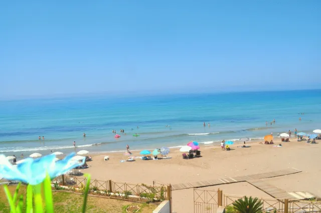 Billede av hotellet Beachfront Loft Apartment - Agios Gordios, Corfu - nummer 1 af 24