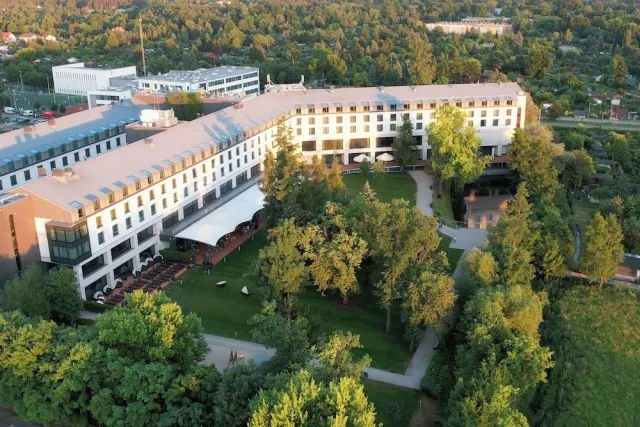 Hotellbilder av DoubleTree By Hilton Hotel & Conference Centre Warsaw - nummer 1 av 88