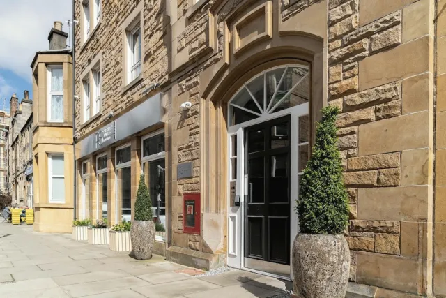 Billede av hotellet PREMIER SUITES Edinburgh Fountain Court - nummer 1 af 30