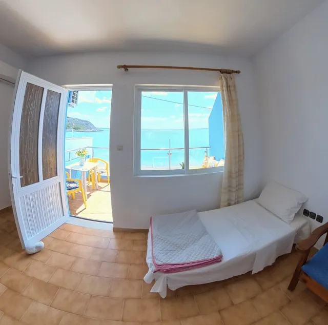 Hotellbilder av Blue House Beach Apartment - Sleeps 4 & Balcony - nummer 1 av 13