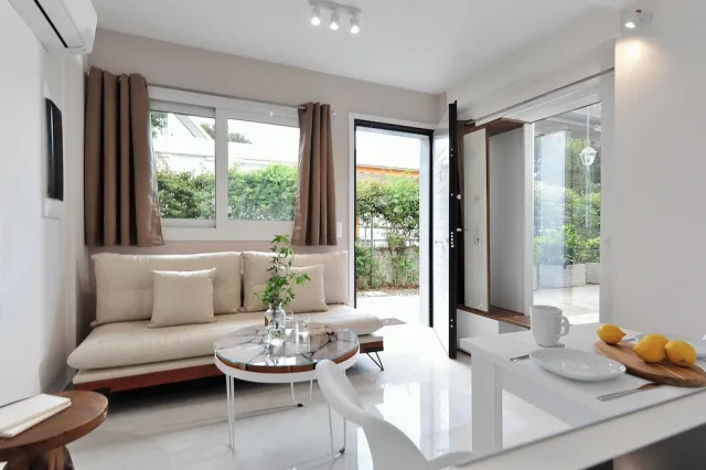 Hotellbilder av Alekos Luxury Suites Free 24h Transportation From - To Airport - nummer 1 av 82