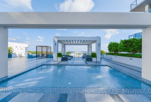 Billede av hotellet Luxury Condo with Den at Design District - nummer 1 af 83