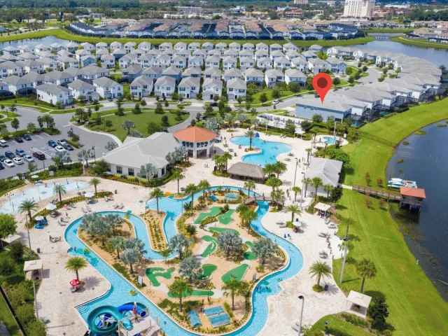 Hotellbilder av Lakeview 6BR Cozy Home Pool/spa,steps to Waterpark - nummer 1 av 56