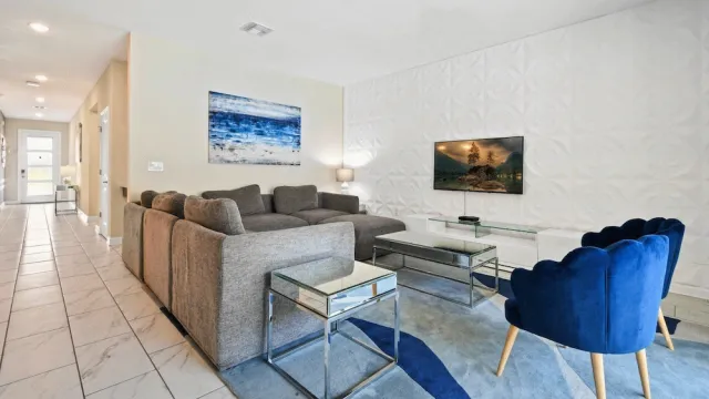 Hotellbilder av Storey Lake 6BR Cozy Home Private Pool Near Disney - nummer 1 av 56