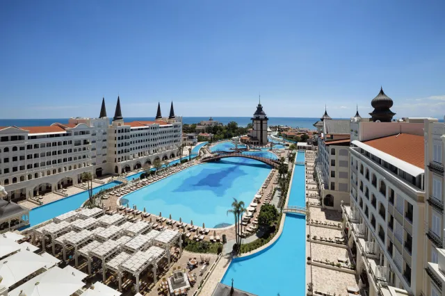Billede av hotellet Titanic Mardan Palace - nummer 1 af 22
