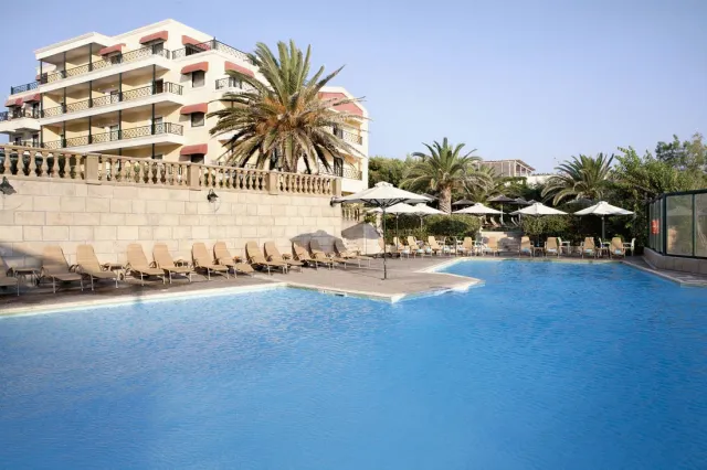 Hotellikuva Ramada by Wyndham, Athens Club Attica Riviera - numero 1 / 26